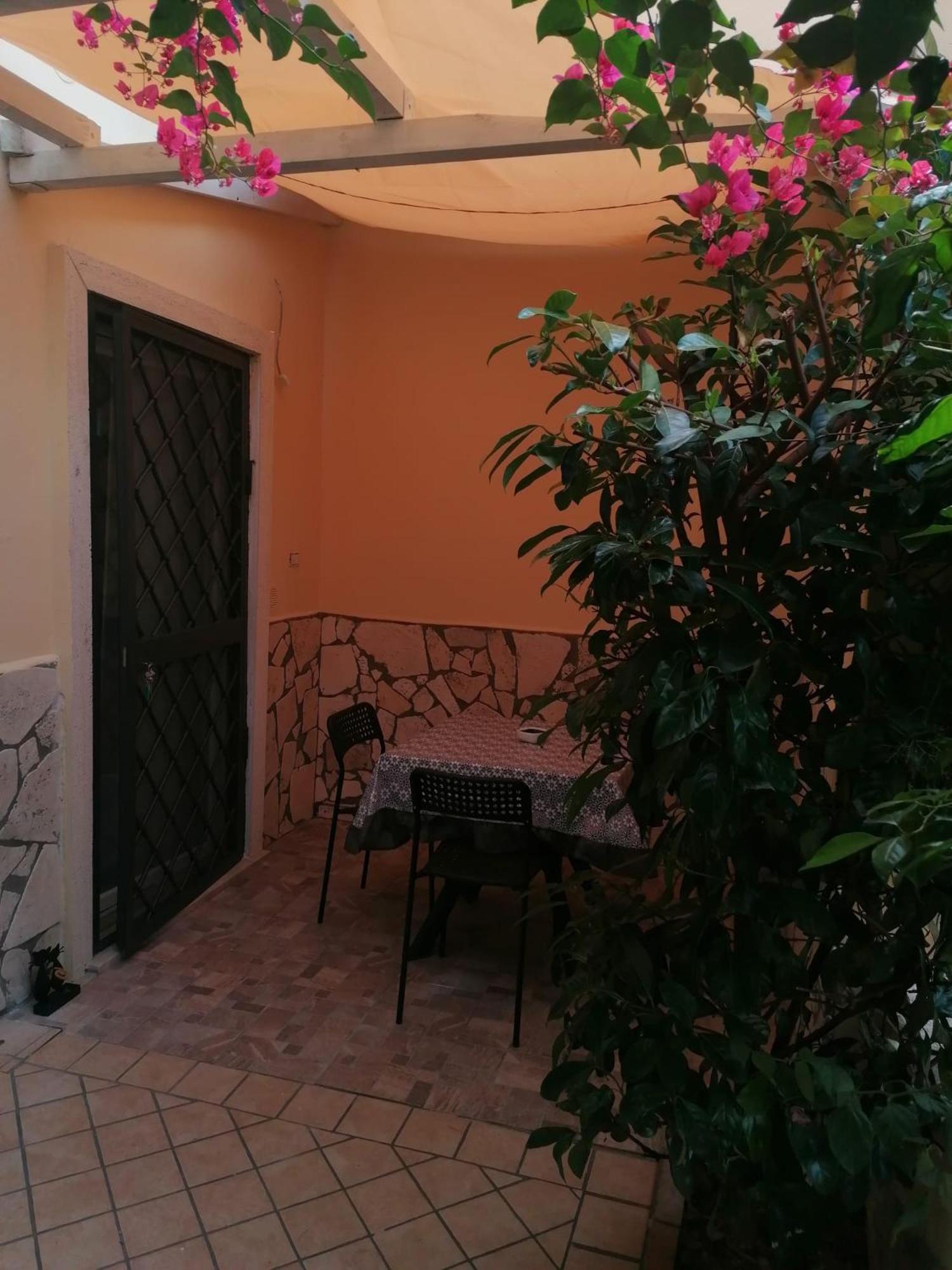 Fiumicino Aeroporto Casa Vacanze Orchidea ภายนอก รูปภาพ